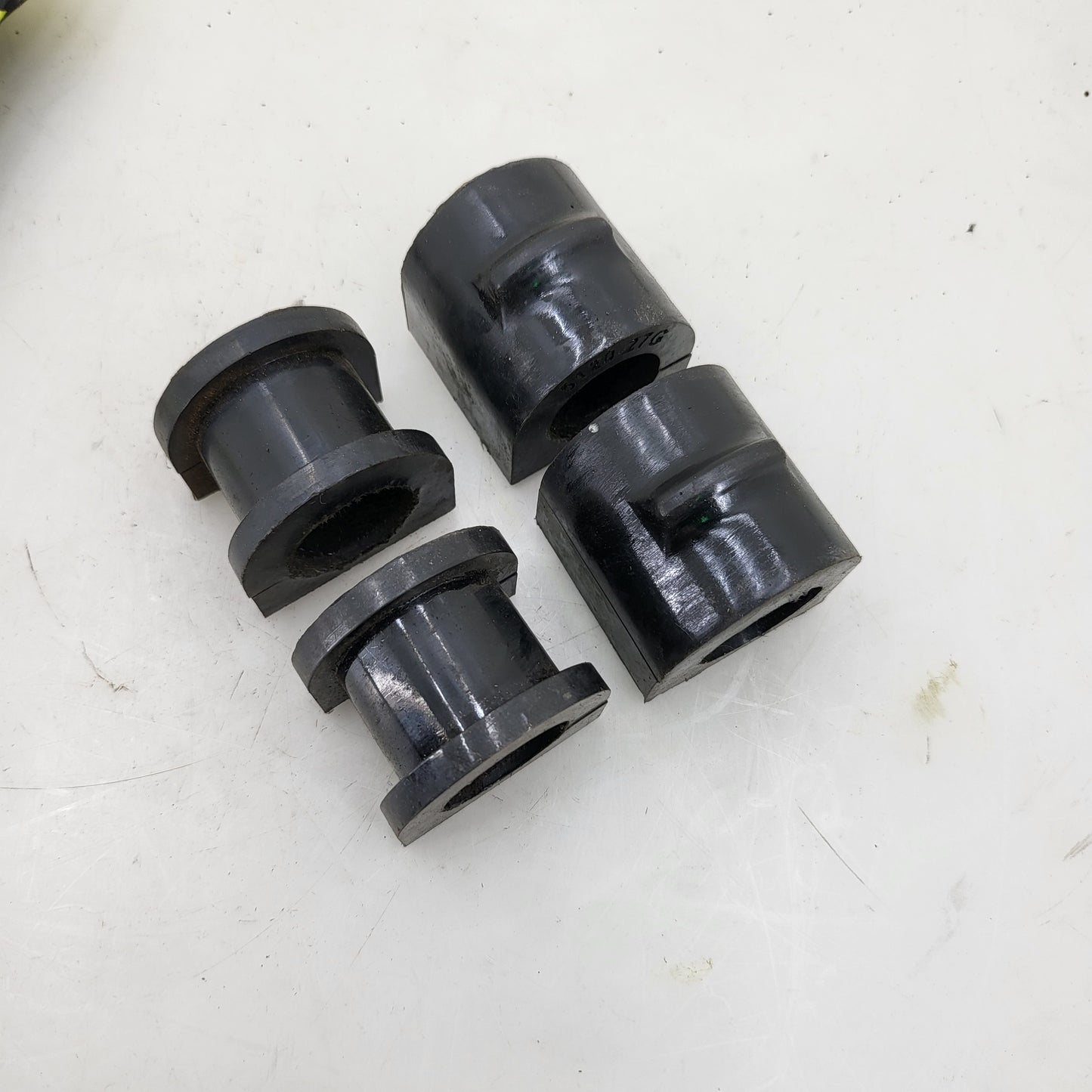 Mazdaspeed 3 gen 1, gen 2 aftermarket Whiteline sway bar bushing kit