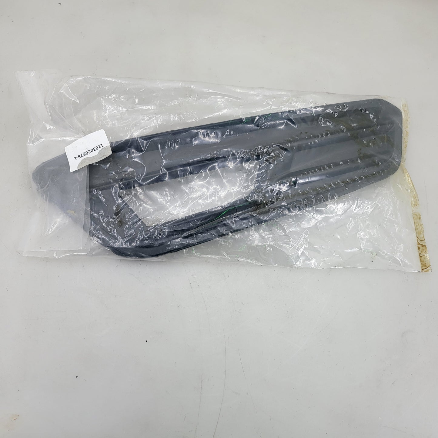 Ford Focus ST 2015-2018 fog light housing bezel driver side LH