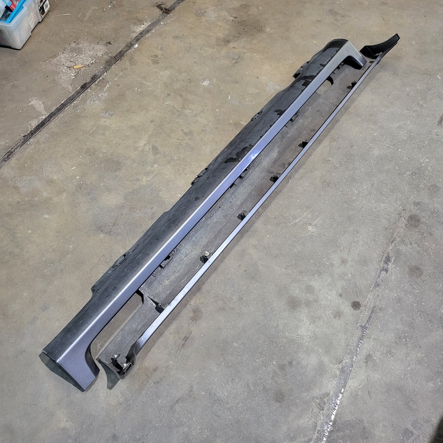 Mazdaspeed 6 OEM *Titanium grey* side skirts PAIR