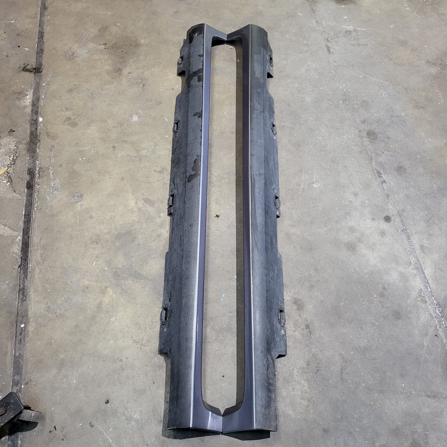 Mazdaspeed 6 OEM *Titanium grey* side skirts PAIR