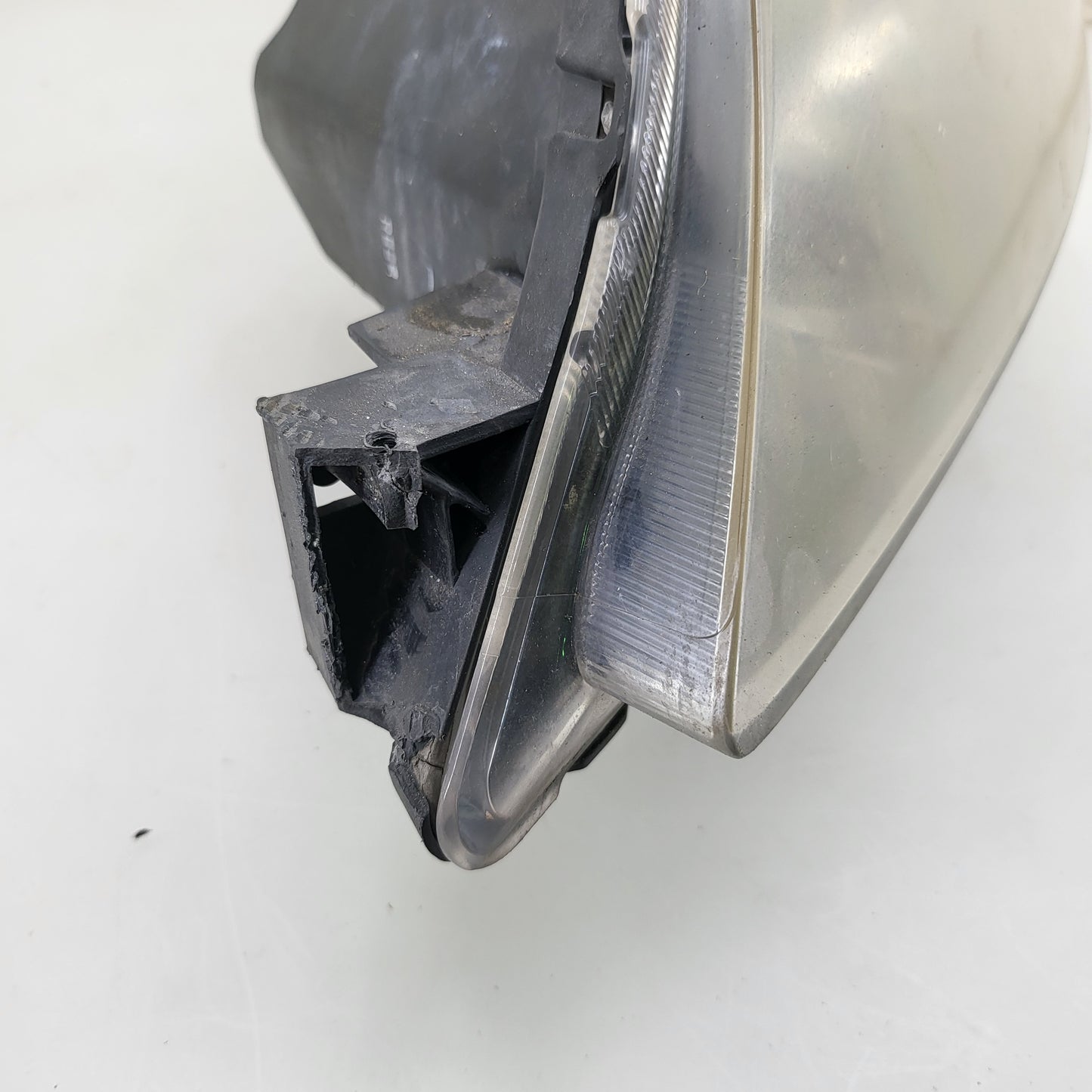 Mazdaspeed 3 gen 1 OEM passenger side headlight HID !read!